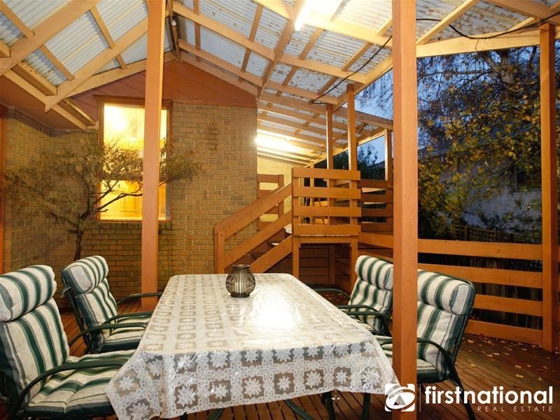 39 Edrington Park Drive, Berwick VIC 3806