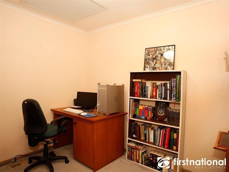 39 Edrington Park Drive, Berwick VIC 3806