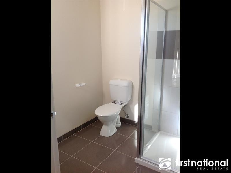 8/8 Nobelius Avenue, Narre Warren VIC 3805