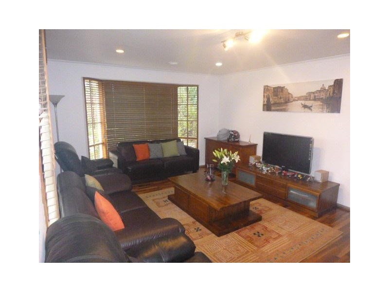 10 Oxenford Rise, Narre Warren South VIC 3805