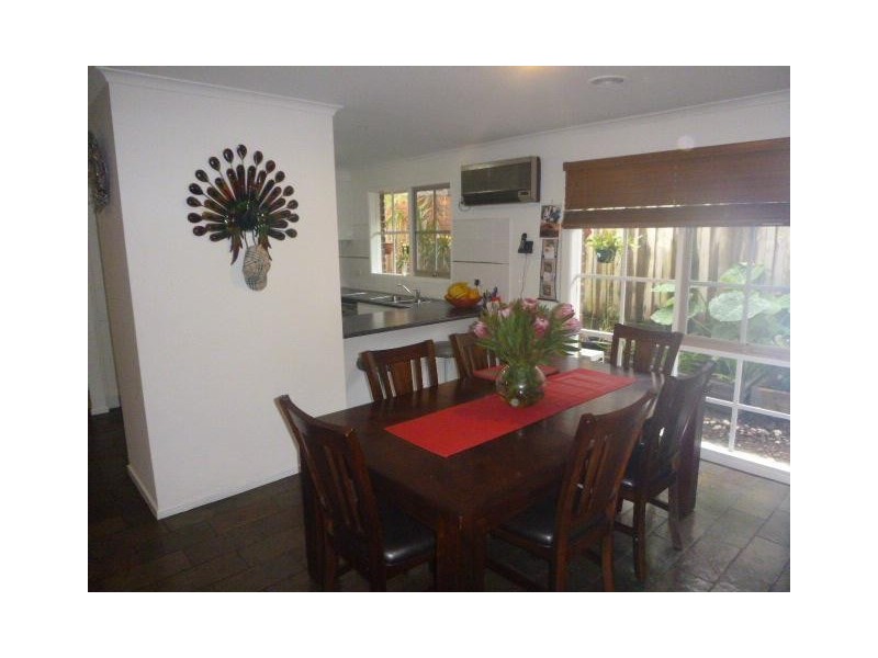 10 Oxenford Rise, Narre Warren South VIC 3805