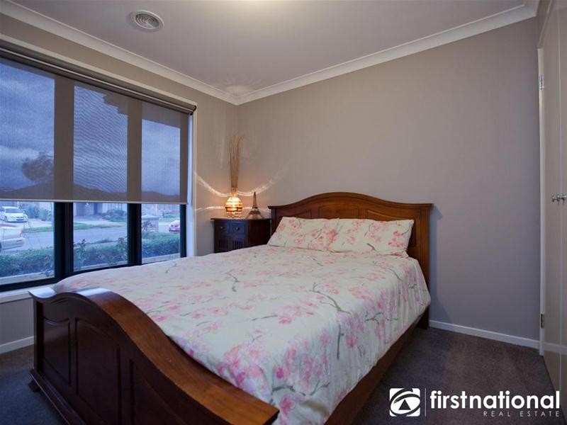 15 Webster Way, Pakenham VIC 3810