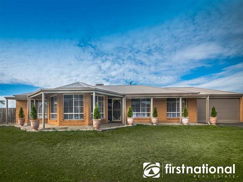 21 Grice Quadrant, Pakenham VIC 3810