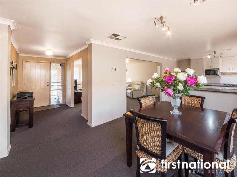 21 Grice Quadrant, Pakenham VIC 3810