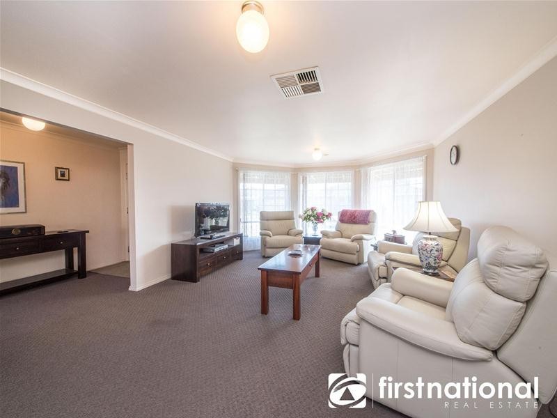 21 Grice Quadrant, Pakenham VIC 3810