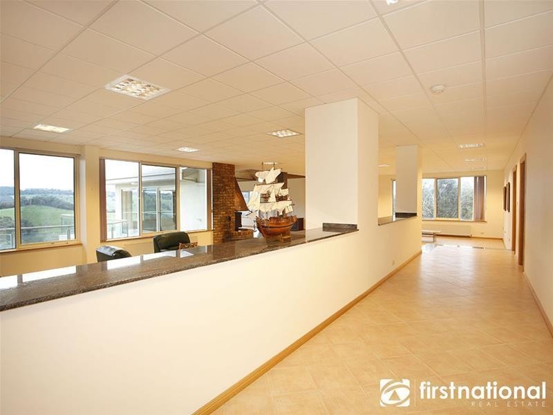 195  Yackatoon  Road, Beaconsfield Upper VIC 3808