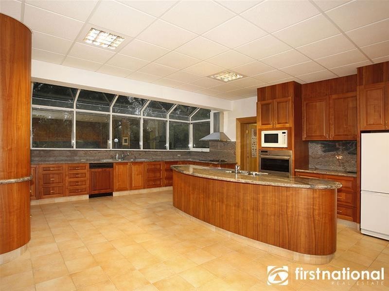 195  Yackatoon  Road, Beaconsfield Upper VIC 3808