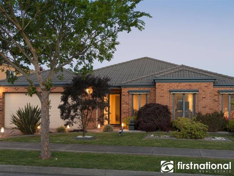116 Berwick Springs Promenade, Narre Warren South VIC 3805