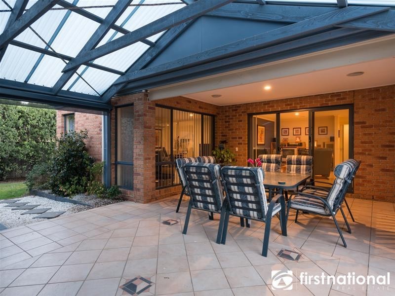 116 Berwick Springs Promenade, Narre Warren South VIC 3805