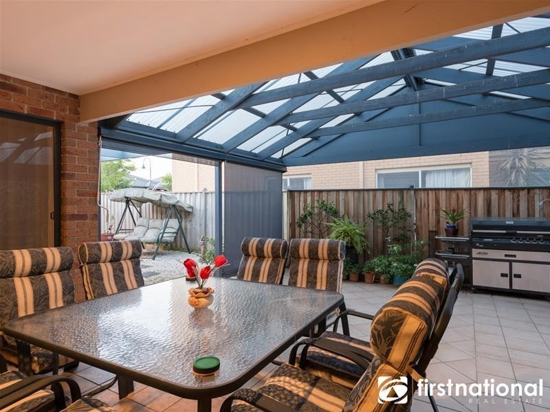 116 Berwick Springs Promenade, Narre Warren South VIC 3805