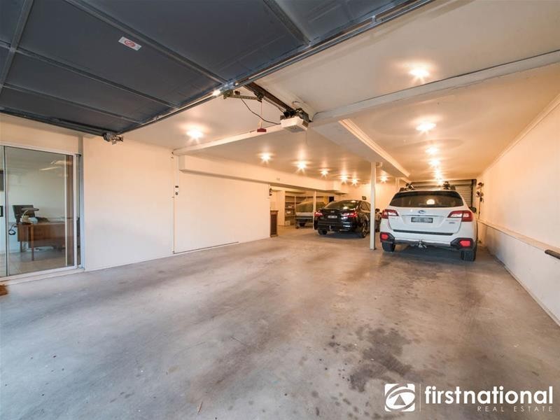 14 Glendale Crescent, Berwick VIC 3806