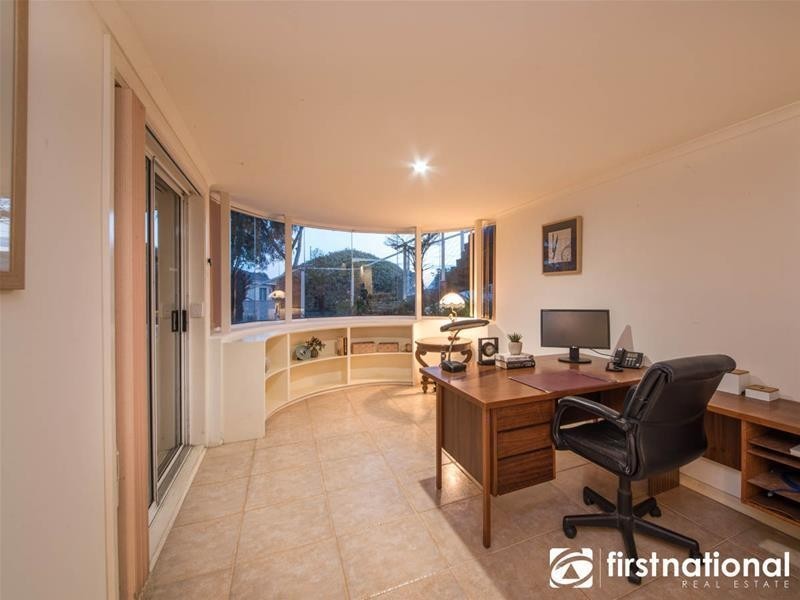 14 Glendale Crescent, Berwick VIC 3806