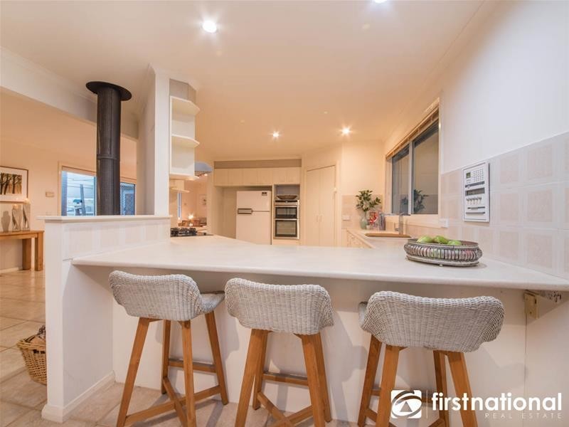 14 Glendale Crescent, Berwick VIC 3806