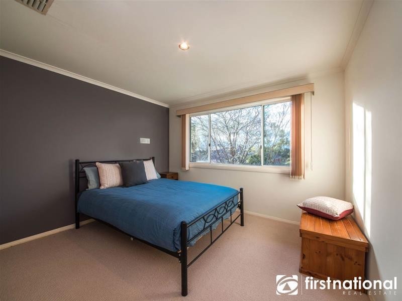 14 Glendale Crescent, Berwick VIC 3806