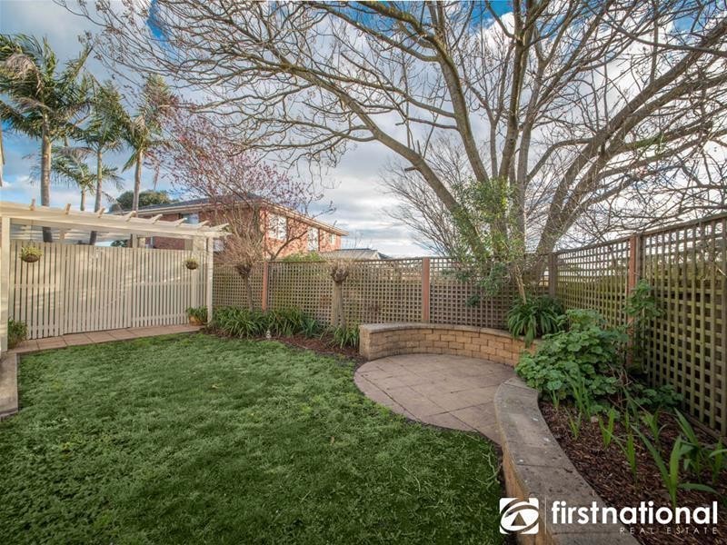 14 Glendale Crescent, Berwick VIC 3806