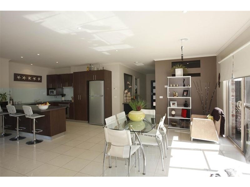 1/57 Wallace Street, Beaconsfield VIC 3807