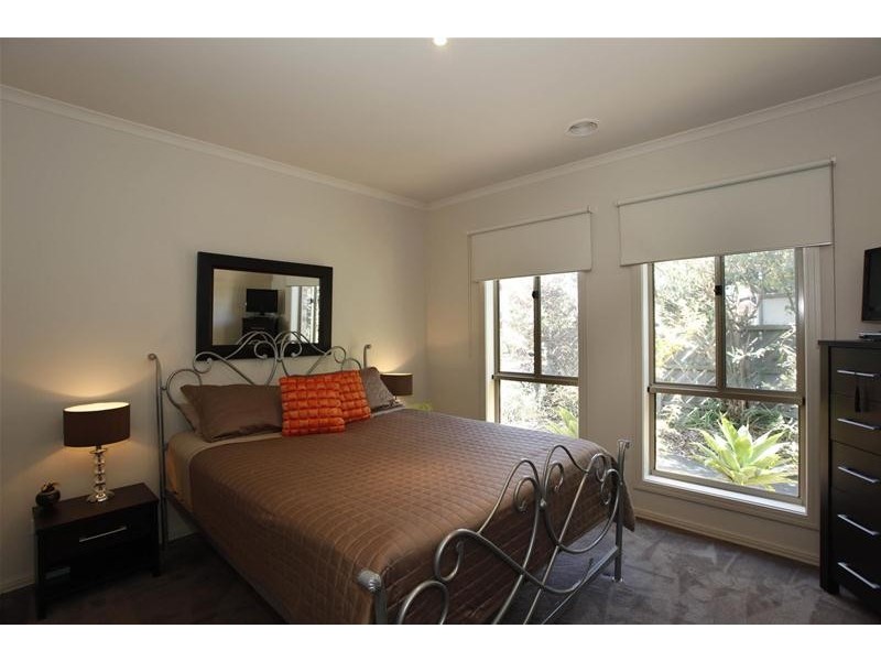 1/57 Wallace Street, Beaconsfield VIC 3807