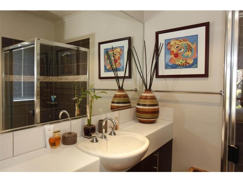 1/57 Wallace Street, Beaconsfield VIC 3807