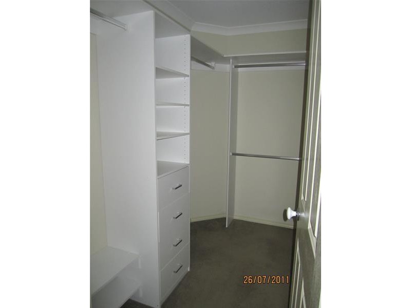 20 McCallum Drive, Cranbourne East VIC 3977