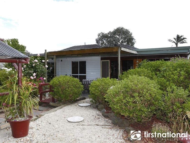 15 Home Road, Nar Nar Goon VIC 3812