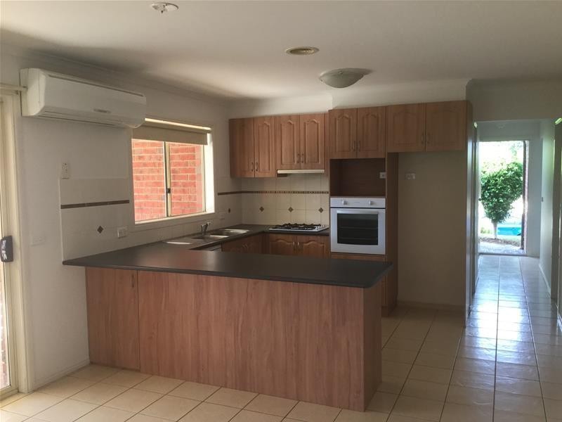 60 Ebony Drive, Pakenham VIC 3810