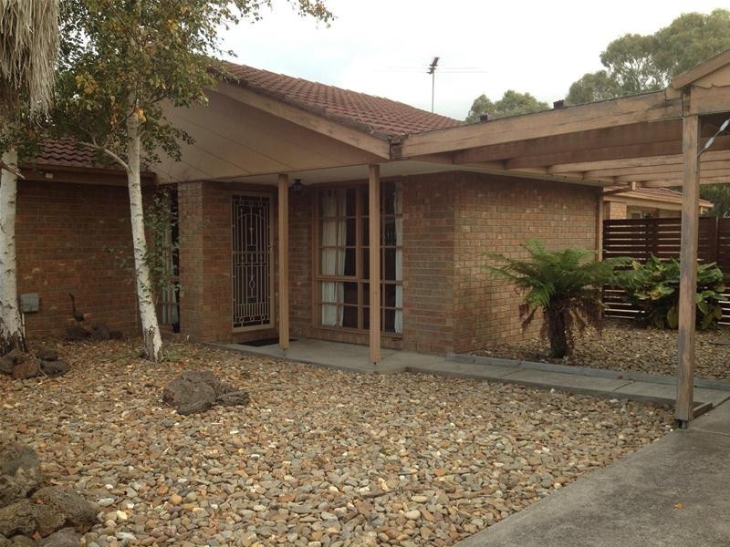 25 Coolong Avenue, Berwick VIC 3806