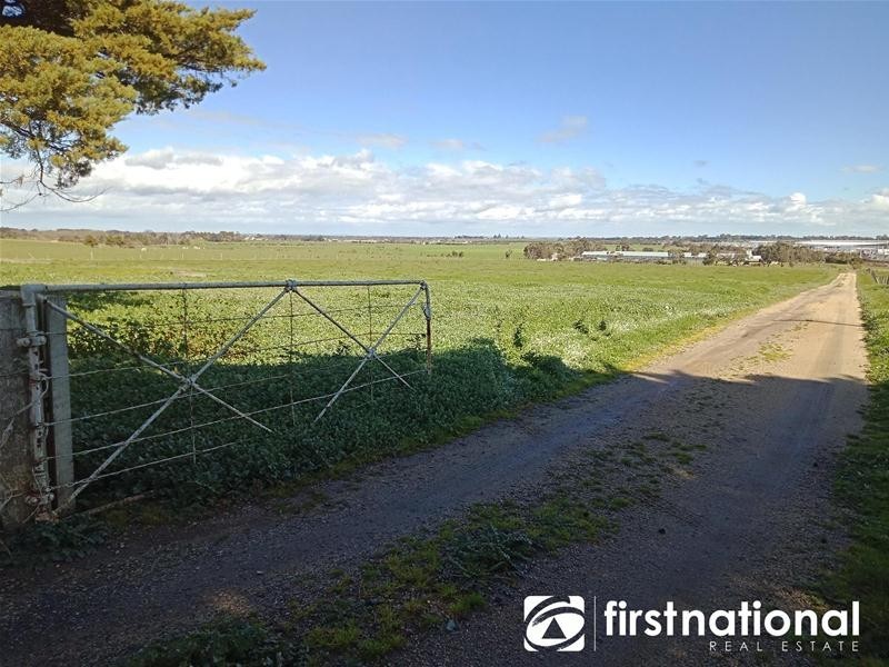 160 Oakview Lane, Nar Nar Goon VIC 3812