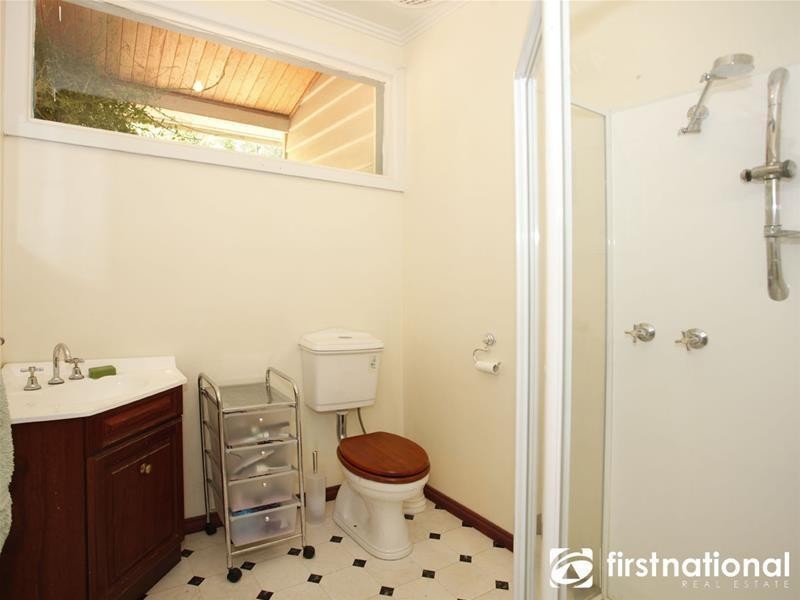 42 Girrawheen Road, Maryknoll VIC 3812