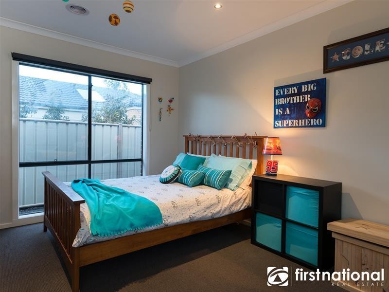 9 Edenbrook Circuit, Pakenham VIC 3810