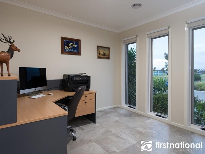 9 Edenbrook Circuit, Pakenham VIC 3810