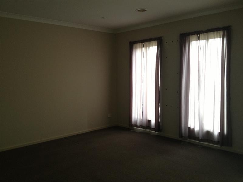 9 Middleton Grove, Berwick VIC 3806