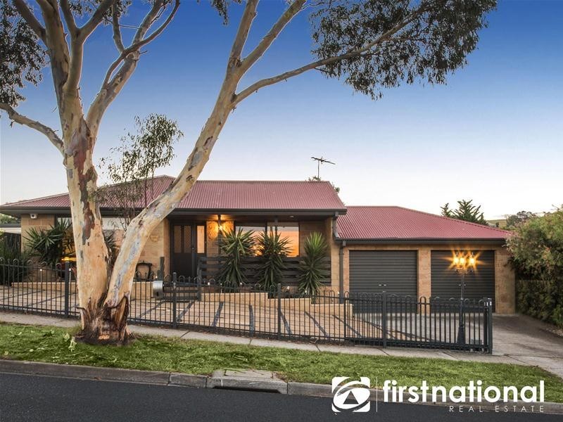 99 Ahern Road, Pakenham VIC 3810