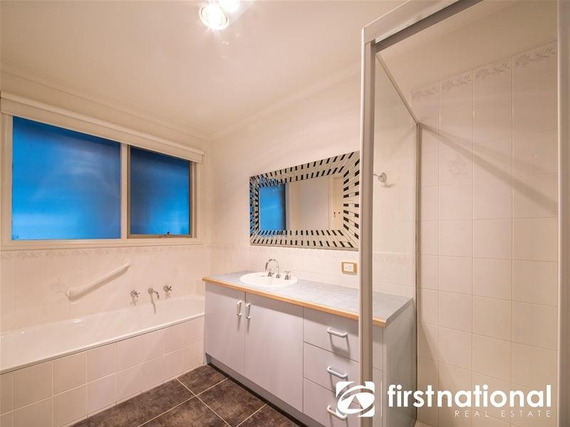 99 Ahern Road, Pakenham VIC 3810