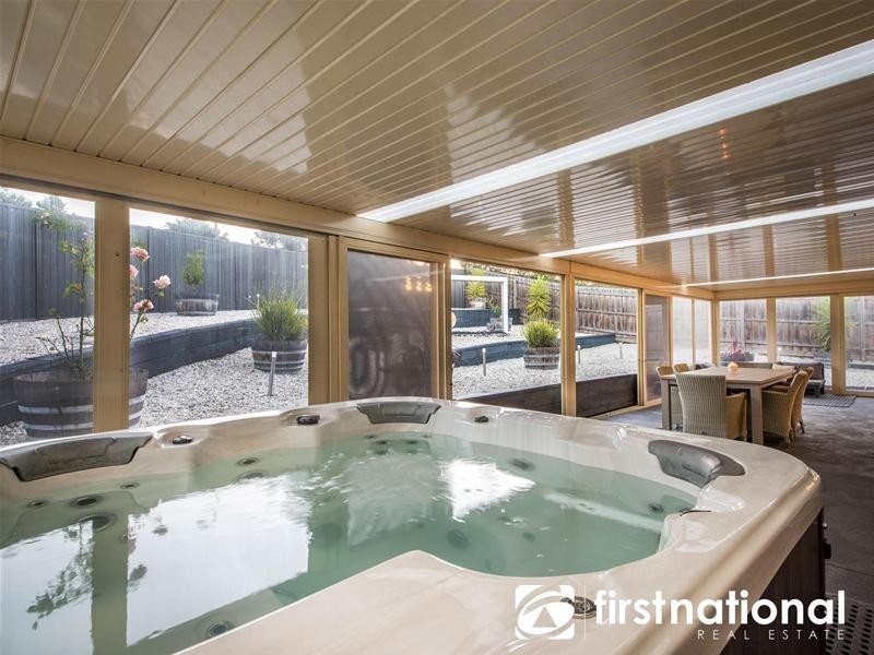 99 Ahern Road, Pakenham VIC 3810