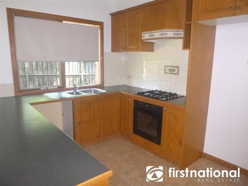 4/8-13 Adelaide Close, Berwick VIC 3806