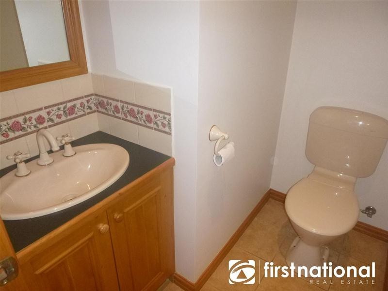 4/8-13 Adelaide Close, Berwick VIC 3806