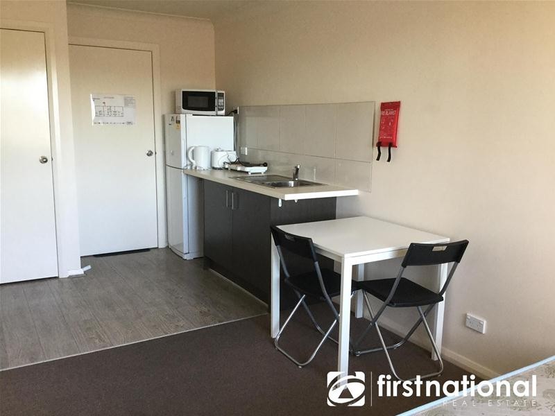 8/8 Nobelius Avenue, Narre Warren VIC 3805