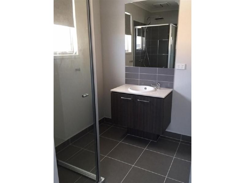 31 McEwan Drive, Cranbourne East VIC 3977