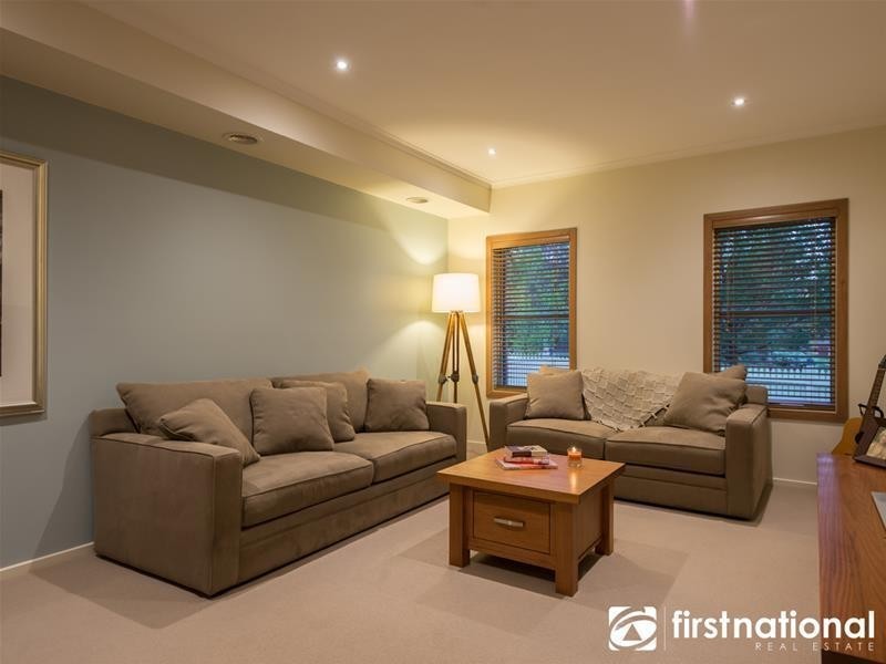 10 Reid  Mews, Berwick VIC 3806