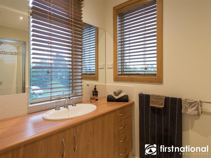 10 Reid  Mews, Berwick VIC 3806