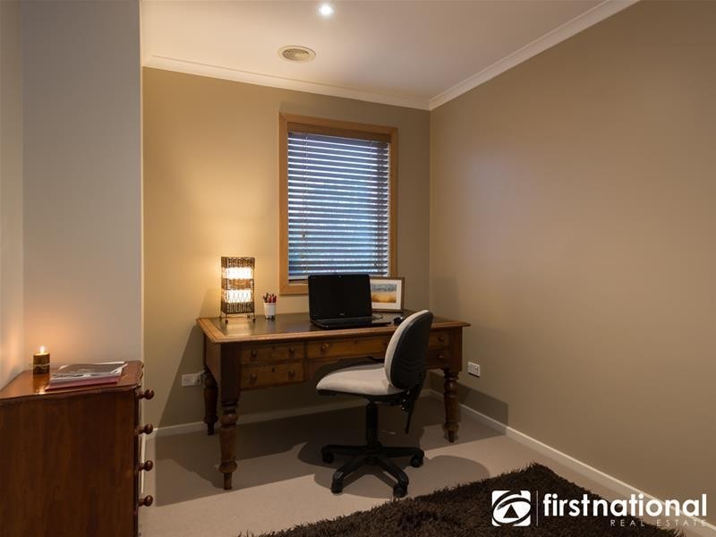 10 Reid  Mews, Berwick VIC 3806