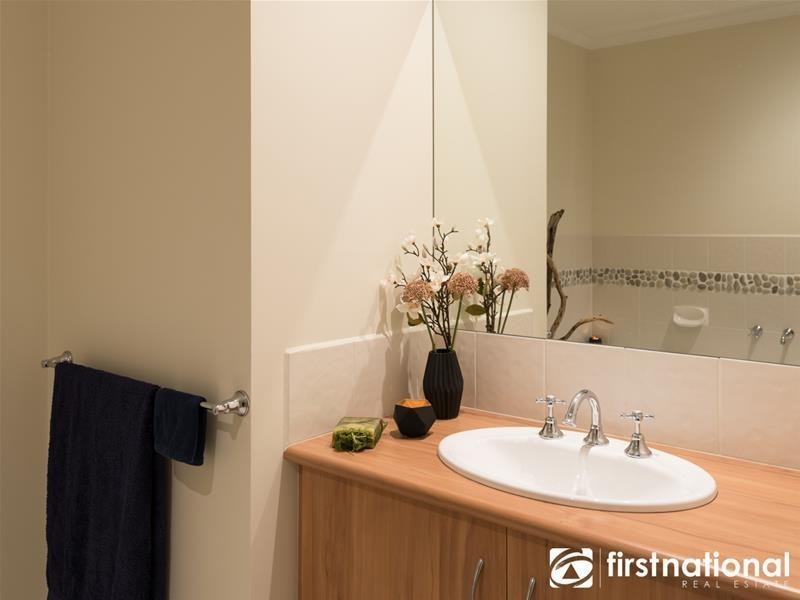 10 Reid  Mews, Berwick VIC 3806