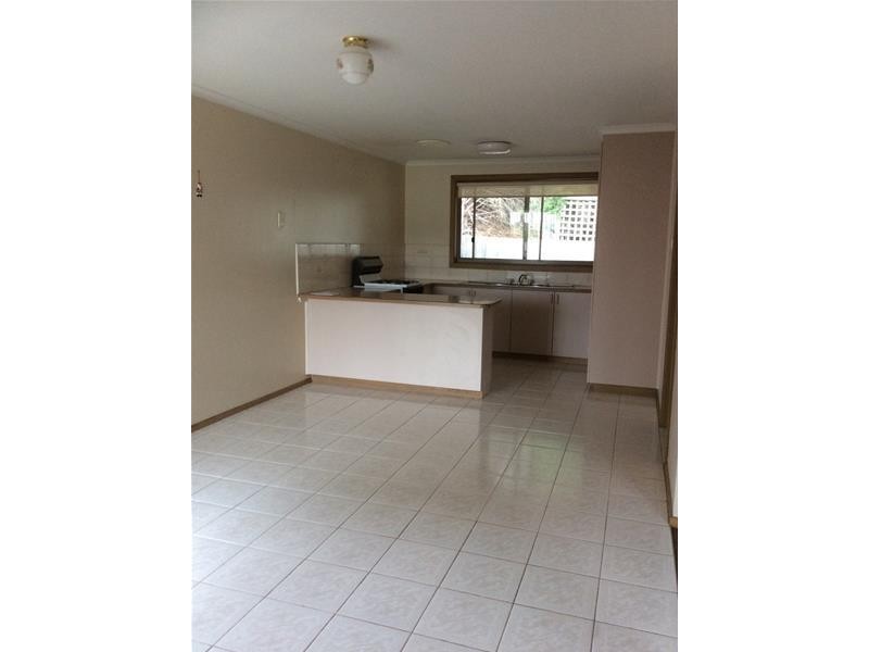 2/20 Temby Close, Endeavour Hills VIC 3802