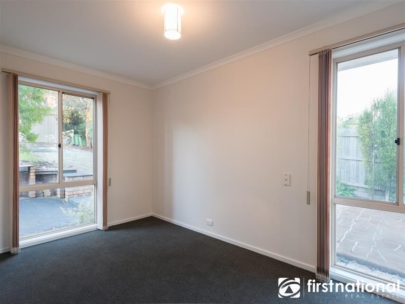 12 Railway Avenue, Garfield VIC 3814