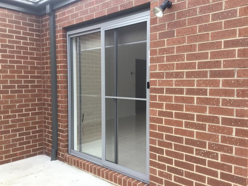 6 Amesbury Way, Clyde North VIC 3978