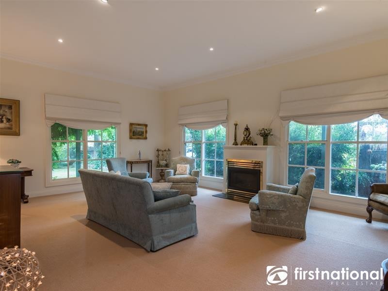 128 Tivendale Road, Officer VIC 3809