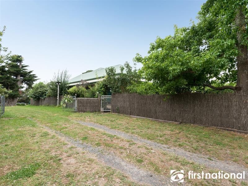 128 Tivendale Road, Officer VIC 3809