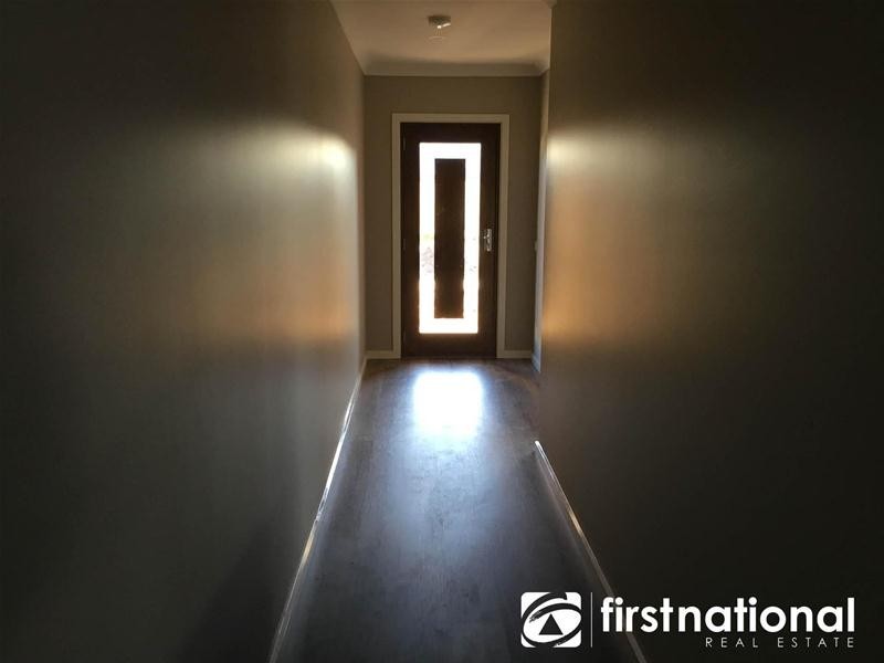 30 Kite Street, Clyde North VIC 3978