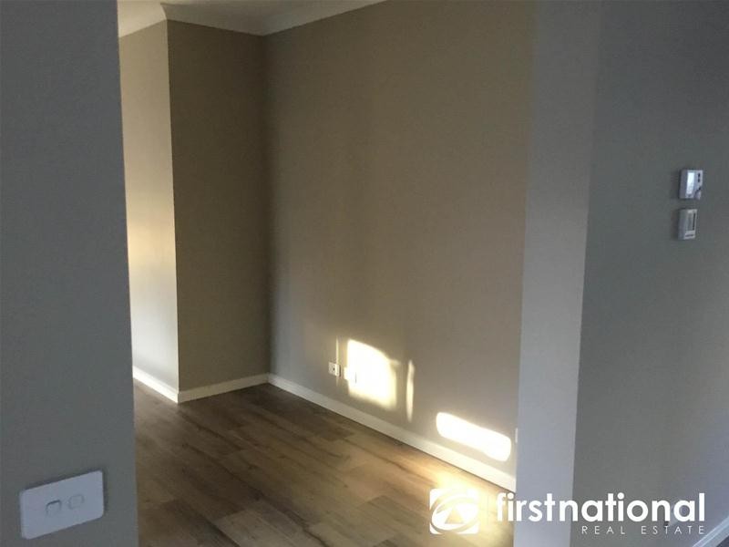 30 Kite Street, Clyde North VIC 3978