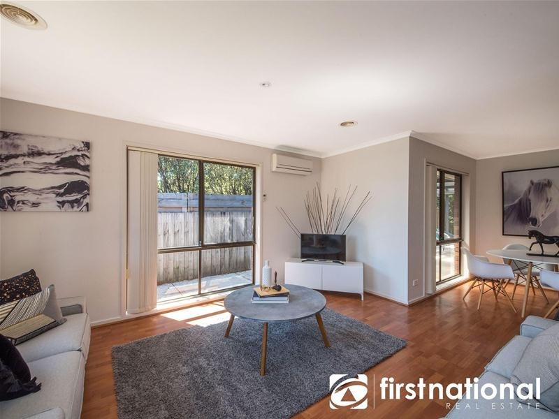 10 Ashton Rise, Narre Warren South VIC 3805